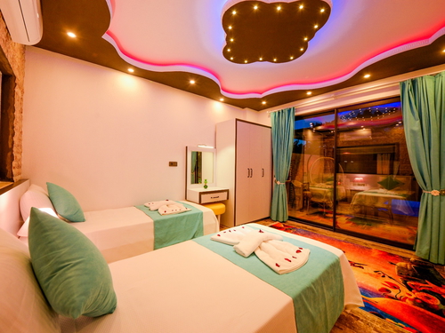  gece  -  Kasım
  | Kalkan Akbel Muhafazakar Villa (4 Kişilik, Doğa İçinde, Jakuzili, Isıtmalı Havuz Seçenekli)